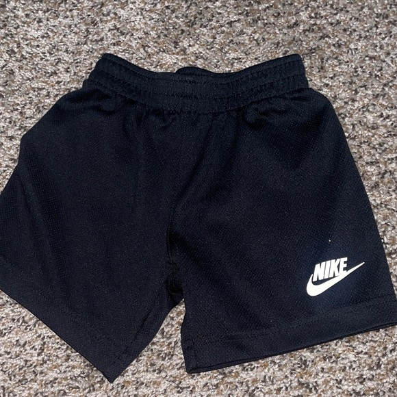 Nike Gray Tee and Black Shorts Set - Picture 3 of 3